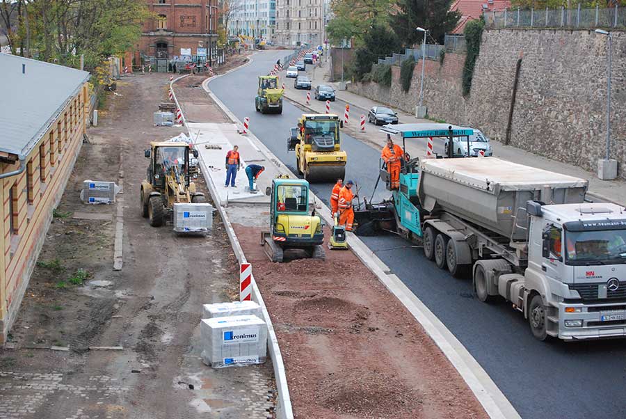 Straßenbauarbeiten in Magdeburg